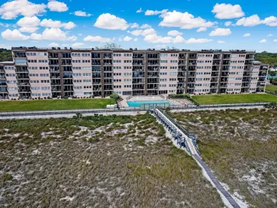 220 Amelia by the Sea Condo