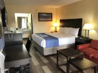 Days Inn by Wyndham Greensboro Airport - Motels