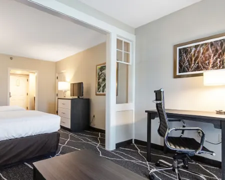 クラリオン イン ウィロー リバー セバービルのホテル