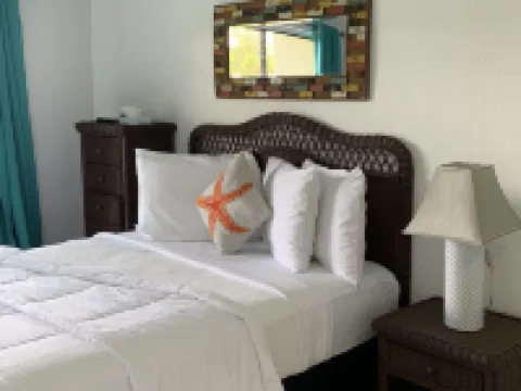 Flamboyan on the Bay Resort and Villas Hotels in Northside
