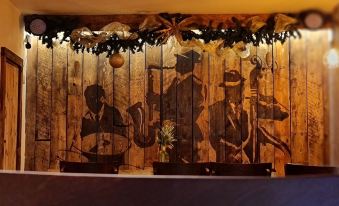 The Waterside Bar, Rooms & Restaurant