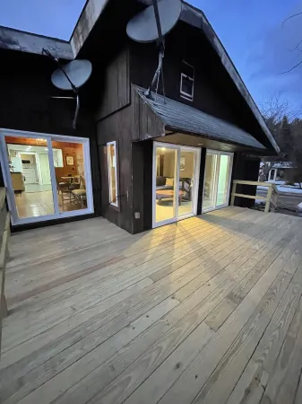 Brookside Hideaway, Brook Road Inn