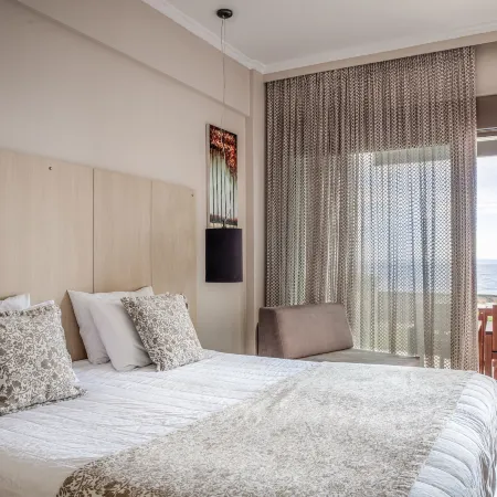 Royalty Suites Seaside Hotels in Sithonia