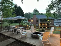 A dream lake house on Lanier Lanier Hotels near Phantom Fireworks of Buford