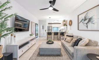 Elysium Private Apartments at Beach Club & Spa