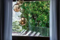 Florissa - by MyHomeInComo Hotels in Blevio