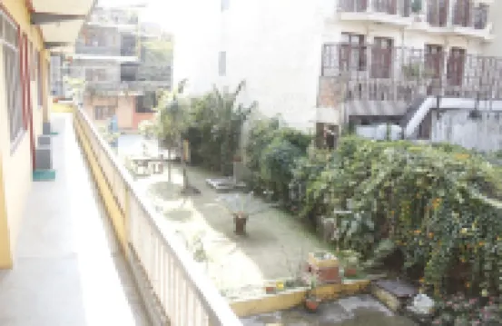 Pushpa Guest House