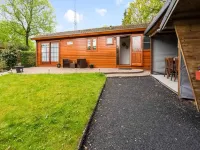 Spacious Chalet in Garderen Отели рядом со станцией Barneveld Centrum