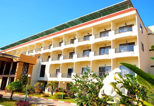 1. 뉴 트래블 비치..