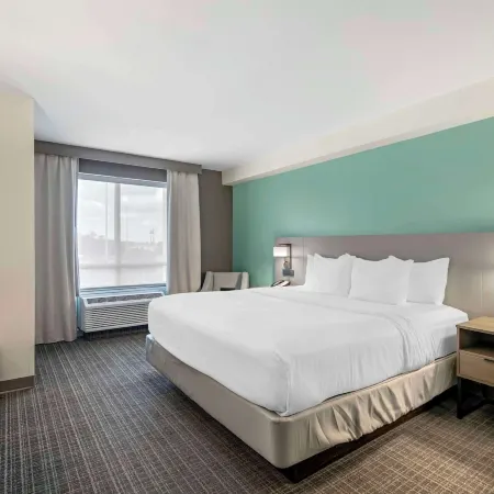 Comfort Suites