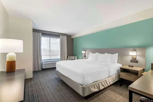 Comfort Suites - parking