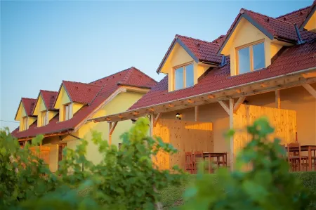 Apartments Lovrec Отели в г. Їршовці