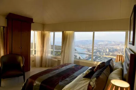 Theodos Lodge Hotel By Hansa Отели в г. Enfeh