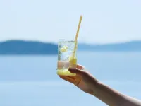 迪尼姆漂流青年旅舍 鄰近兒島的酒店