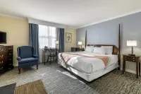 The Harraseeket Inn & Event House Hotels in Freeport