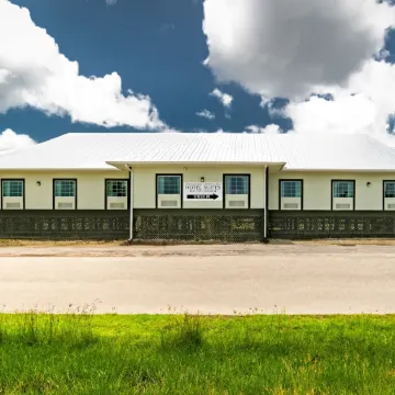 Everglades Adventures Hotel Suites by Ivey House