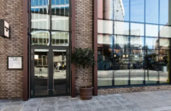 ロックウェル イースト