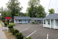 Brookside Inn & Cottages - Motels