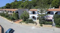 Sea Front Apartment 5 Beds with Balcony 250 Meters from the Beach