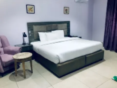 Eleventh House Hotel & Suites Ibadan โรงแรมใน