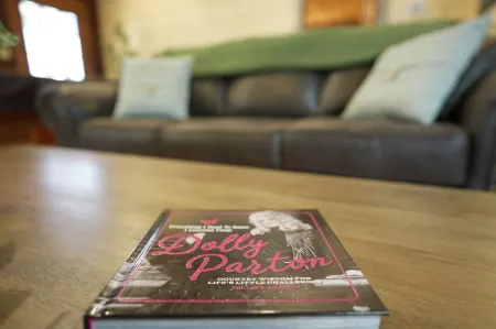 Love Shack Отели рядом с достопримечательностью «Зоопарк Рейнфорест Адвенчерс»