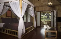 Kampung Sampireun Resort & Spa - balcony