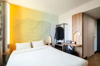 B&B Hotel Paris Gennevilliers Asnières Các khách sạn gần Eglise Sainte Genevieve