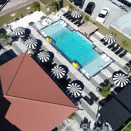 Mari Jean Hotel - All Adults Welcome