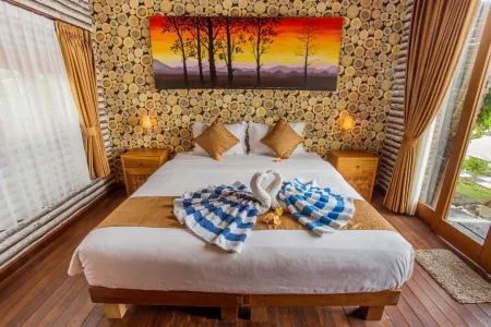 Kabeh Jati Garden Villa & Restaurant Отели рядом с достопримечательностью «Giri Putri Cave»