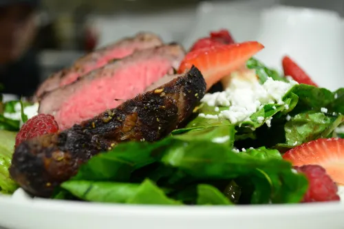 Radisson Hotel & Conference Centre Calgary Airport Питание Photos