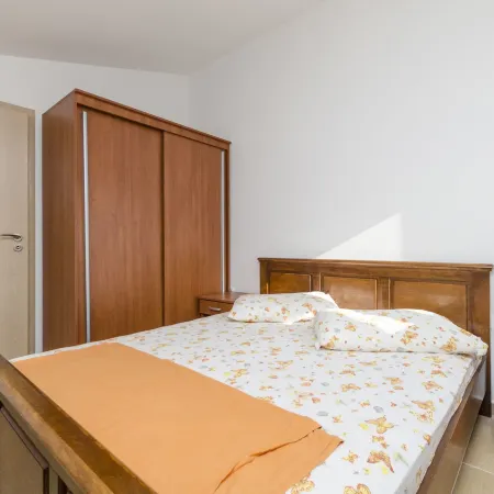 Apartment Ivo Отели в г. Врбањ
