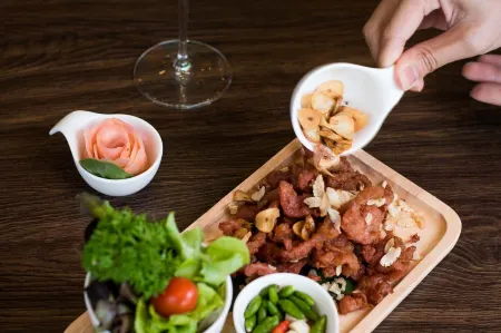 Green Ville Laguna Hotel