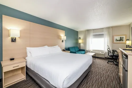 Best Western Watertown Отели в г. Окономовок