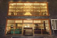 Hotel One Naran Các khách sạn gần Causeway