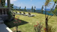 Calm Sorento Hotels in Де Кенси