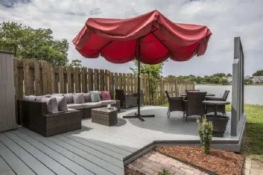 Riverside Tiny Home Retreat