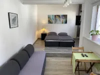 Fisherman's Lodge: 1 room (living/bedroom) - bathroom - kitchen - 30 min to Frankfurt