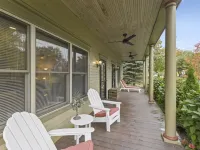 Condo in the Heart of Douglas Hotels in Douglas