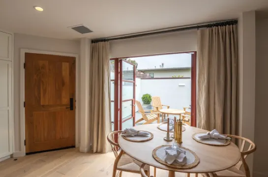 Carmel-By-The-Sea~~   Corner of Mission & 7th. ~~    2 Bedroom Luxury Apartment