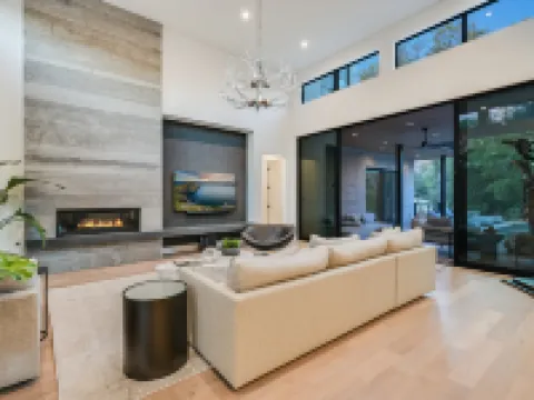 Gourmet Kitchen and Barrel Sauna - Stunning Executive Retreat