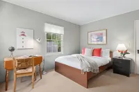 Charming Retreat with Hot Tub and Garden Dining - Spacious Coastal Haven