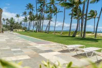 Oceanfront Paradise: Fully Remodeled Ground Floor Condo (HKOK119) Hotels in Kīhei