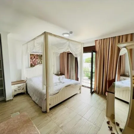 Ellawilla Suit House