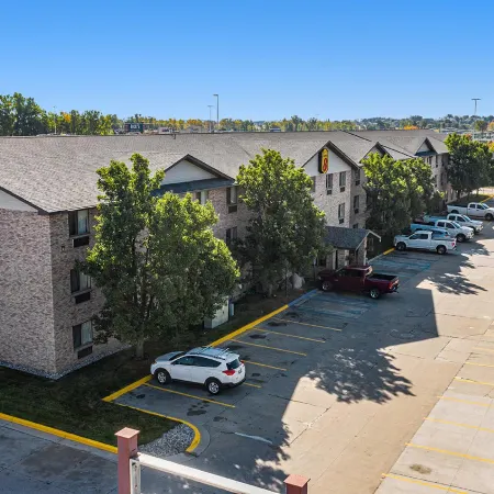 Super 8 by Wyndham Mt. Pleasant