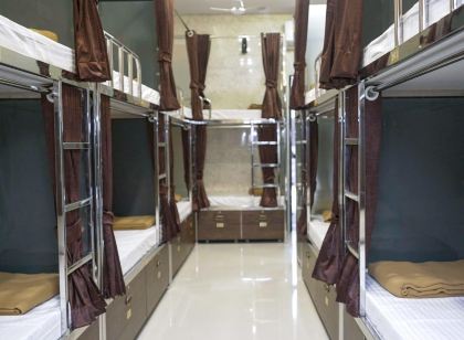 Elliott Inn, Malad