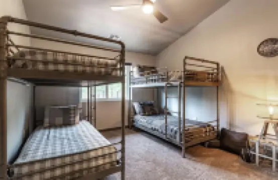 Cozy Winter Retreat - WiFi, Fireplace, Mountain Views Hotels in Parks