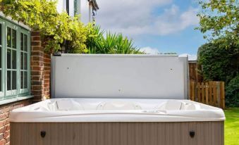 Tranquil Luxe in Country Cottage