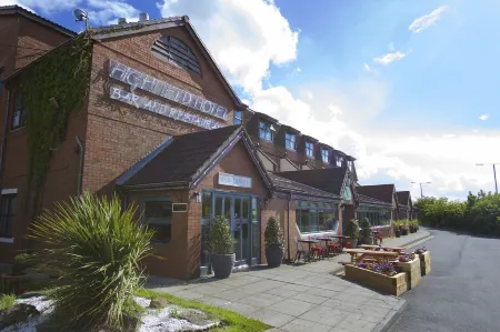 Highfield Hotel Отели в г. Хай Питтингтон