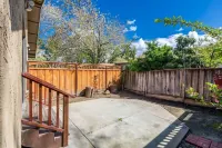 Marbella Lane Duplex San Jose Hotels near Happy Hollow Park & Zoo