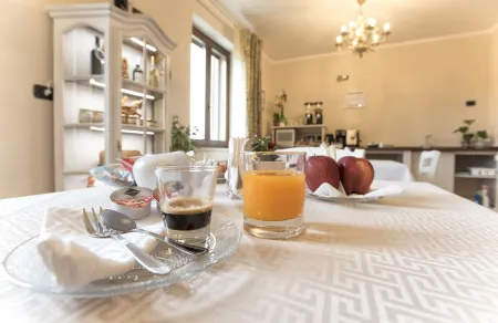 Villa Malvasio Pool and Jacuzzi Room Sassari